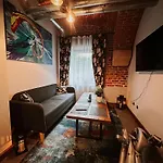 W Twierdzy Apartment *